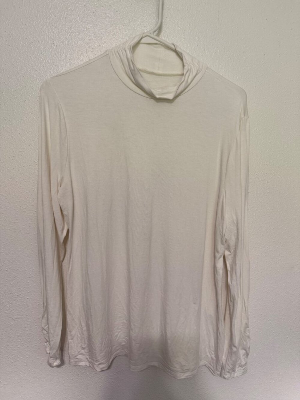 Chico's The Ultimate Tee Mock Neck  Off White L/S Womans L